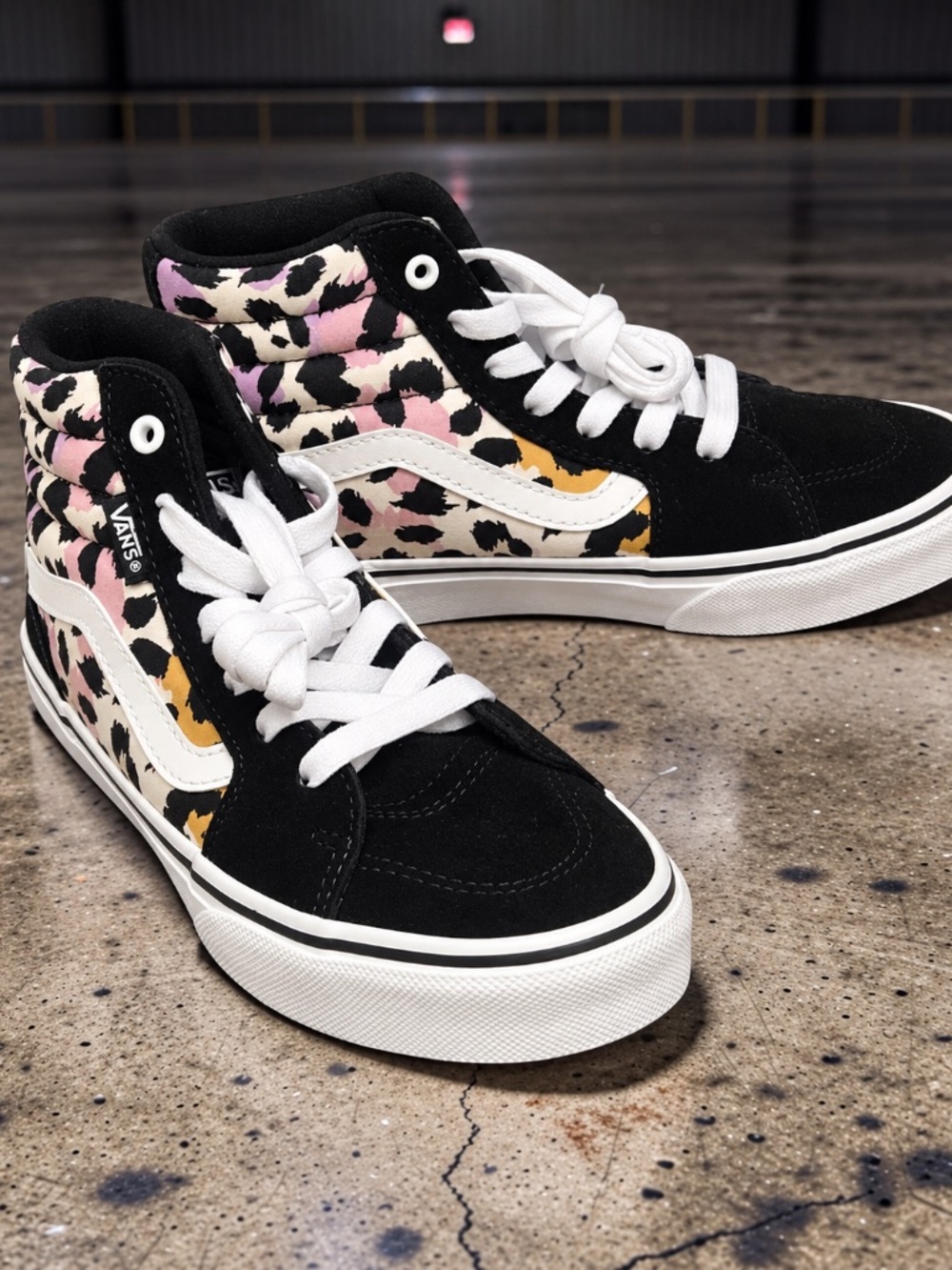 VANS • Filmore Hi Top Graphic Animal Print Lace Up Shoes